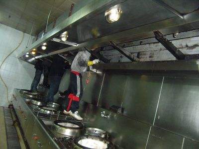 油煙管道滅火裝置安裝、深圳油煙管道清洗、深圳化糞池清理、深圳下水道疏通